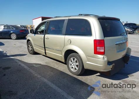 2010 Chrysler Town & Country Touring из США, поврежденный, VIN 2A4RR5D10AR271784